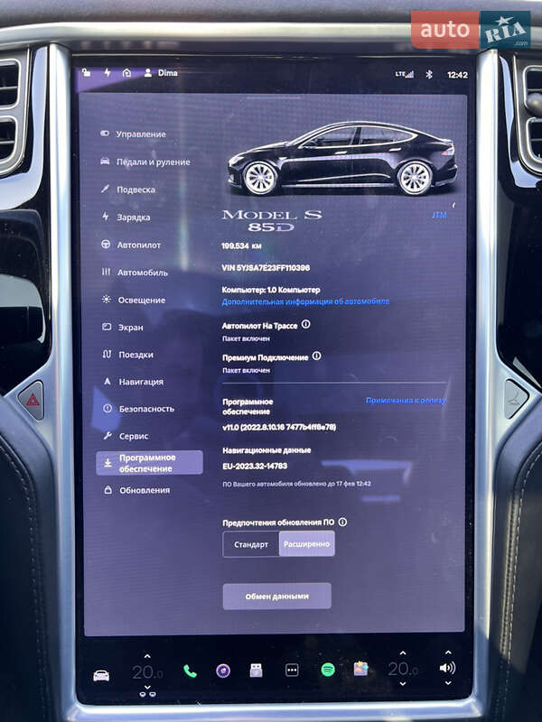 Лифтбек Tesla Model S 2015 в Ровно