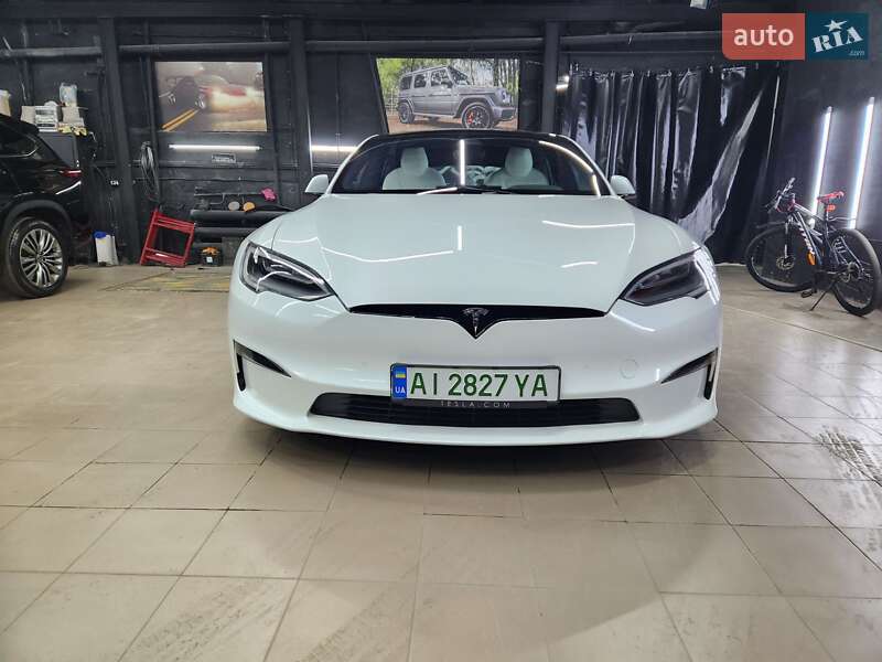 Лифтбек Tesla Model S 2021 в Киеве