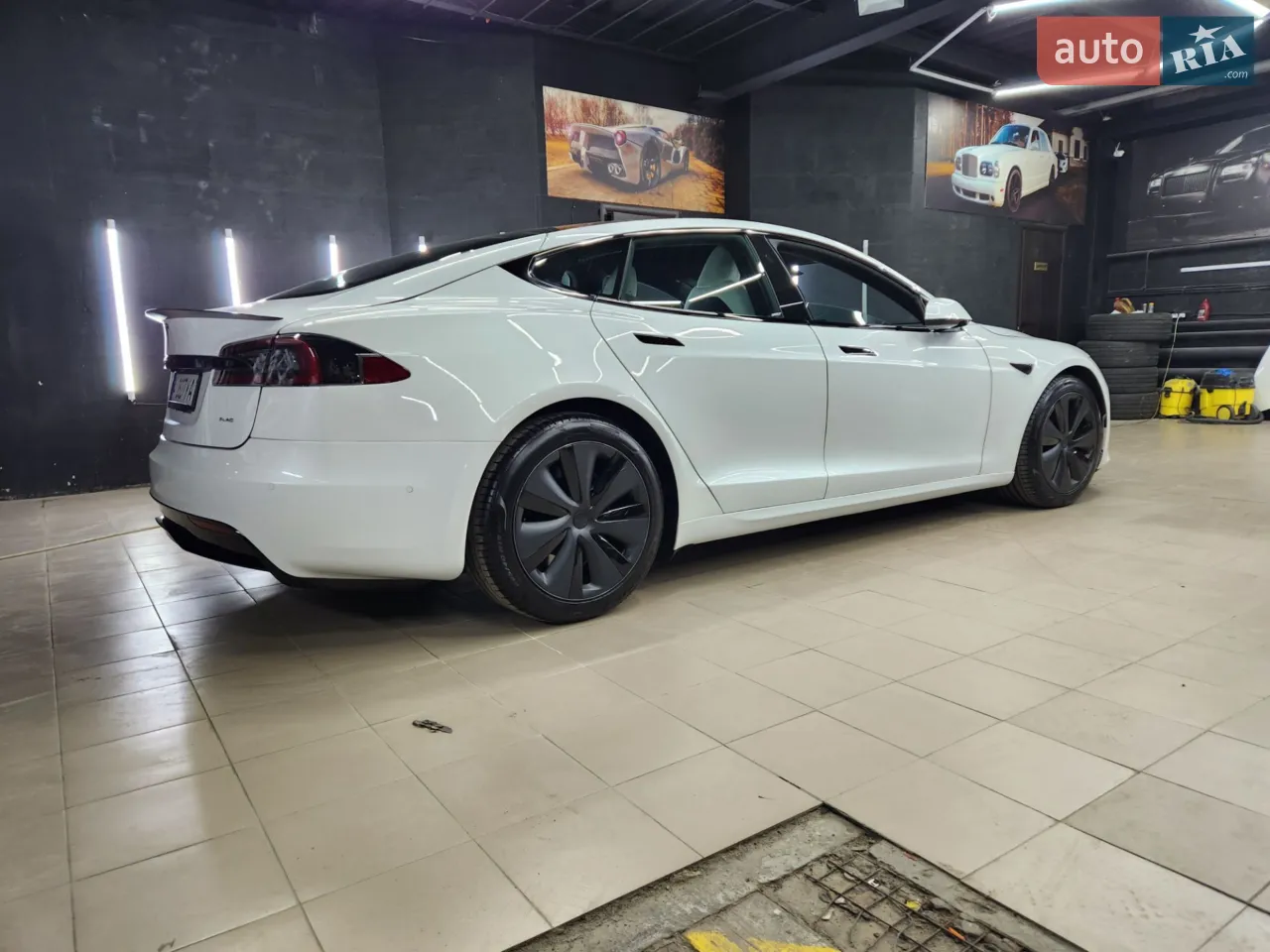 2021 Tesla Model S - мініатюра 24