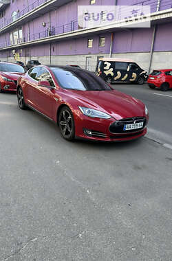 Ліфтбек Tesla Model S 2013 в Києві