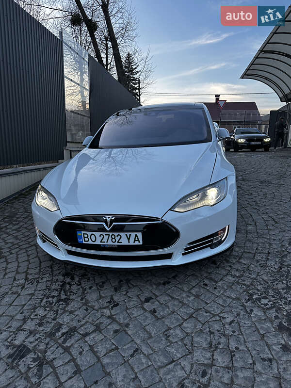 Лифтбек Tesla Model S 2015 в Хмельницком фото 13 Лифтбек Tesla Model S 2015 в Хмельницком