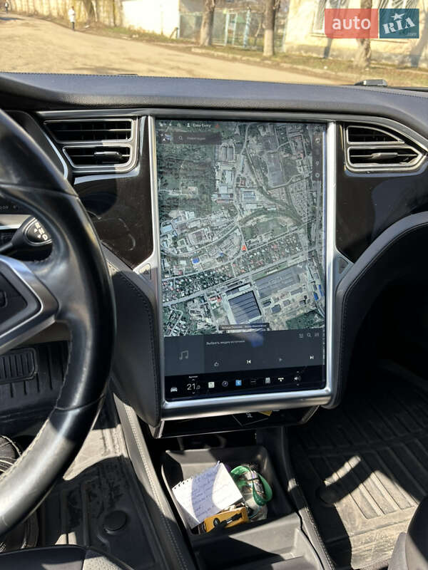Лифтбек Tesla Model S 2014 в Ивано-Франковске