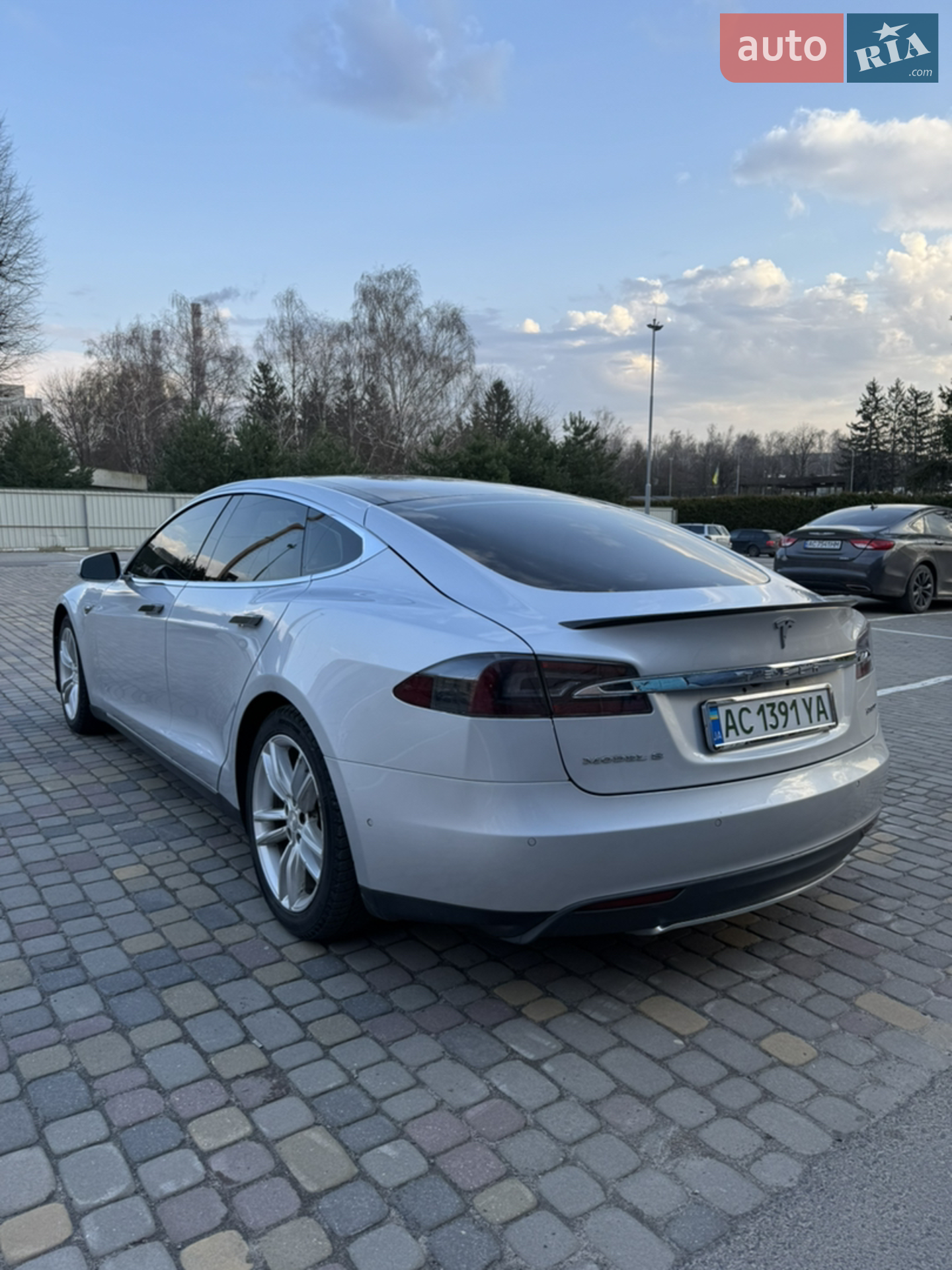 2015 Tesla Model S - мініатюра 7