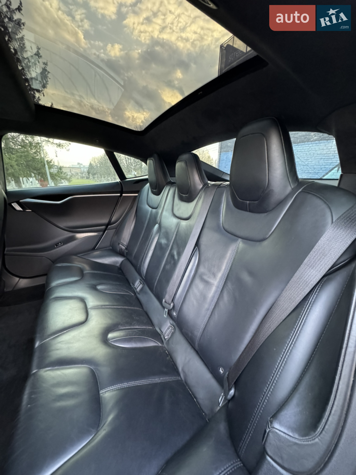 2015 Tesla Model S - мініатюра 36