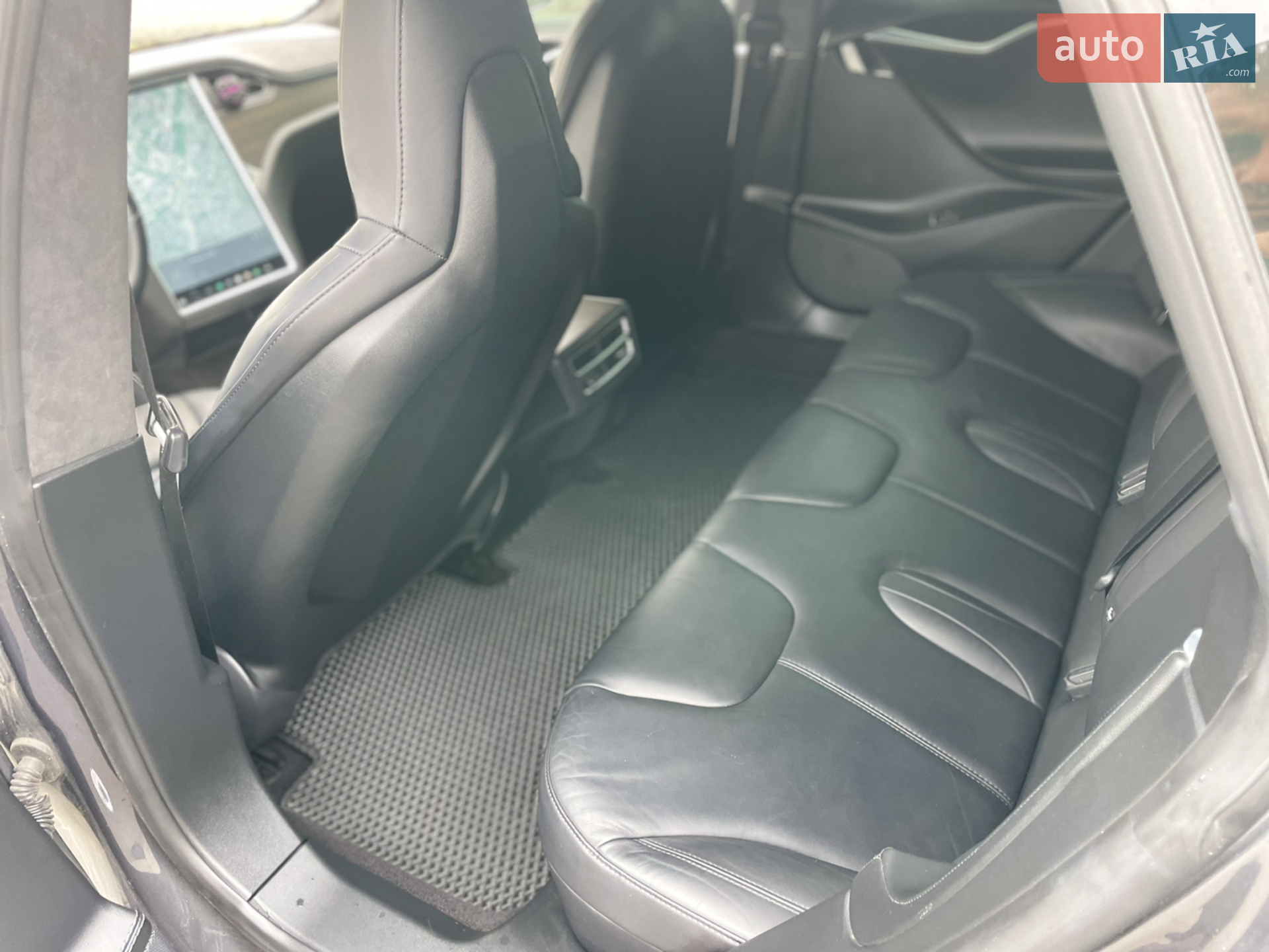 2014 Tesla Model S - мініатюра 12