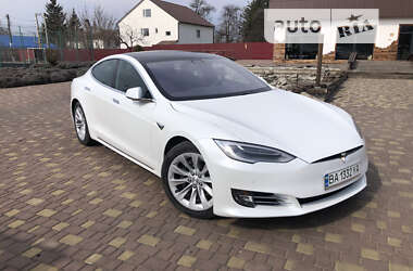 Tesla Model S 2017