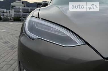 Ліфтбек Tesla Model S 2016 в Хусті