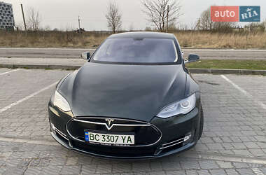 Tesla Model S 2014