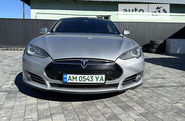 Tesla Model S 2013