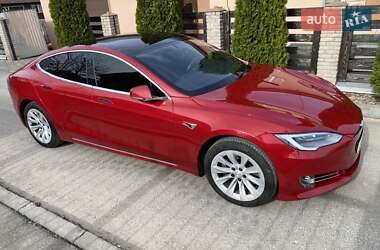 Ліфтбек Tesla Model S 2017 в Тернополі