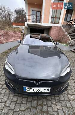 Лифтбек Tesla Model S 2013 в Черновцах