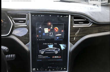 Лифтбек Tesla Model S 2014 в 