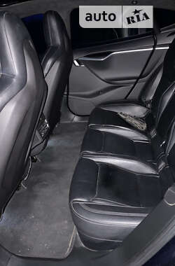 Лифтбек Tesla Model S 2014 в 