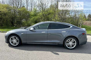 Ліфтбек Tesla Model S 2014 в Львові