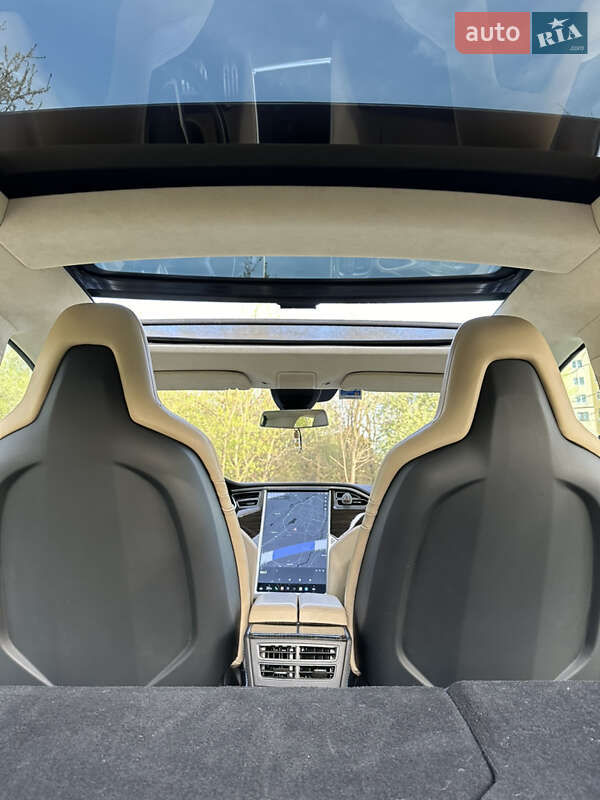 Лифтбек Tesla Model S 2015 в Ивано-Франковске фото 16 Лифтбек Tesla Model S 2015 в Ивано-Франковске
