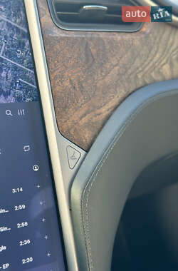 Лифтбек Tesla Model S 2018 в Буче