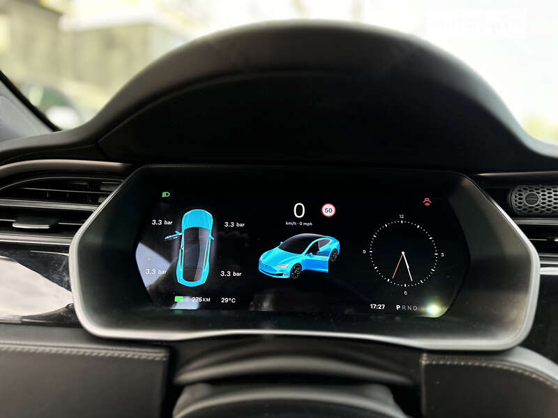 Ліфтбек Tesla Model S 2018 в Львові