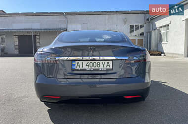 Лифтбек Tesla Model S 2018 в Буче