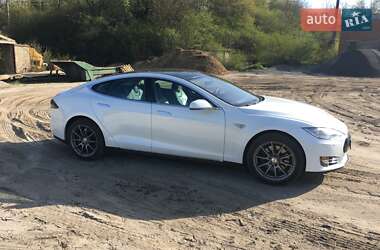 Лифтбек Tesla Model S 2014 в Перемышлянах