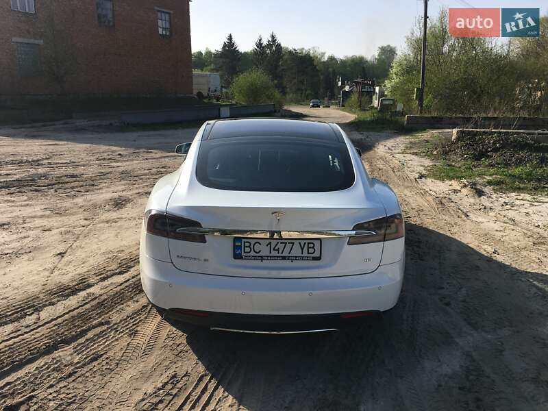 Лифтбек Tesla Model S 2014 в Перемышлянах фото 6 Лифтбек Tesla Model S 2014 в Перемышлянах