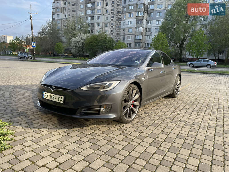 Лифтбек Tesla Model S 2017 в Хмельницком фото 5 Лифтбек Tesla Model S 2017 в Хмельницком