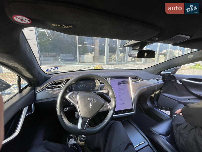 Лифтбек Tesla Model S 2017 в Хмельницком фото 20 Лифтбек Tesla Model S 2017 в Хмельницком