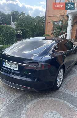 Лифтбек Tesla Model S 2014 в Коростышеве