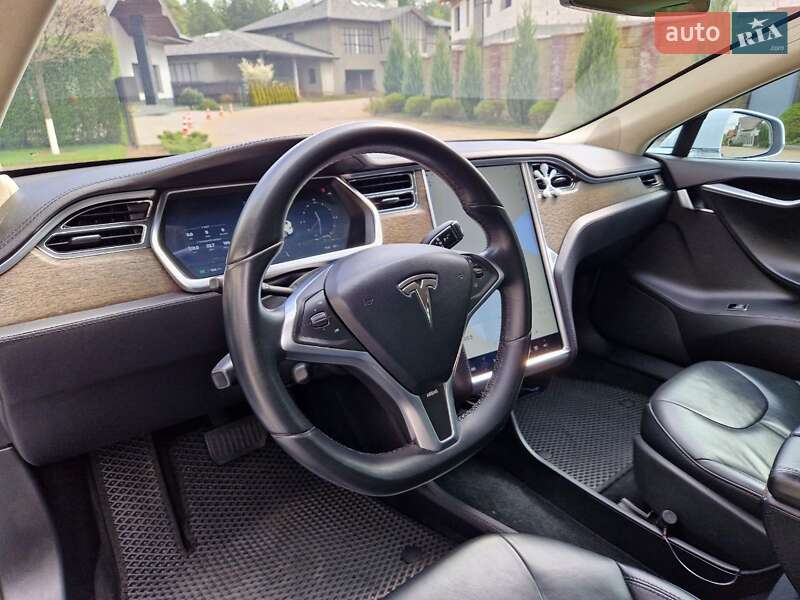 Лифтбек Tesla Model S 2013 в Киеве фото 15 Лифтбек Tesla Model S 2013 в Киеве