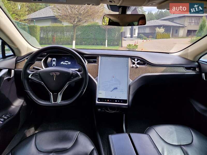 Лифтбек Tesla Model S 2013 в Киеве фото 18 Лифтбек Tesla Model S 2013 в Киеве