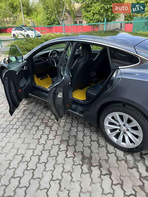 Лифтбек Tesla Model S 2016 в Тростянце фото 7 Лифтбек Tesla Model S 2016 в Тростянце