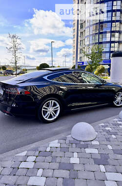 Лифтбек Tesla Model S 2012 в Киеве