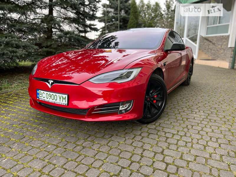Ліфтбек Tesla Model S 2017 в Трускавці