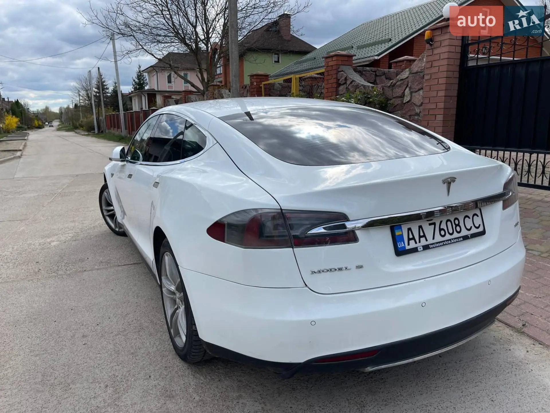 2014 Tesla Model S - мініатюра 3