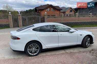 Лифтбек Tesla Model S 2014 в Киеве