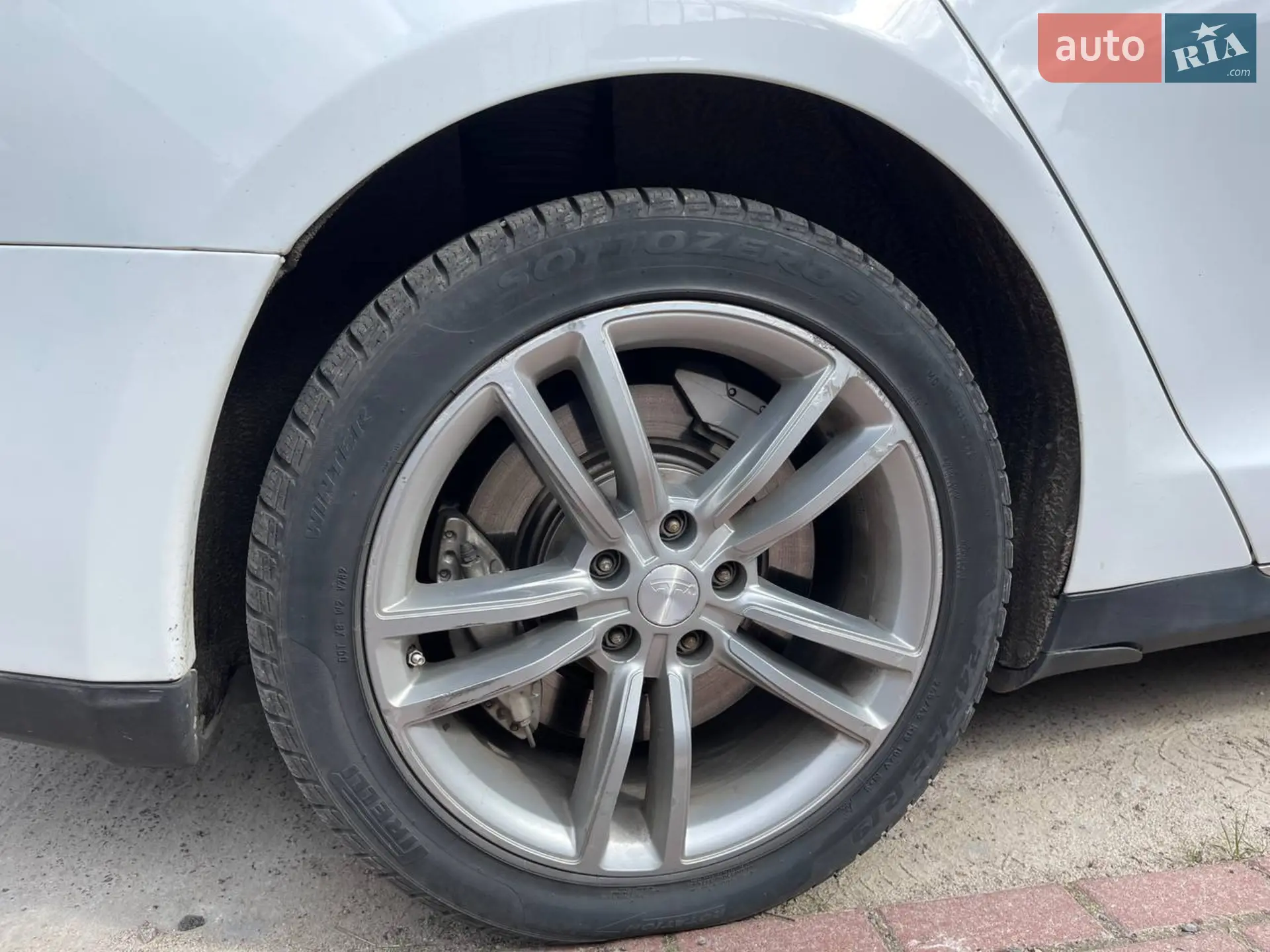 2014 Tesla Model S - мініатюра 4
