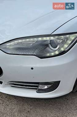 Лифтбек Tesla Model S 2014 в Киеве