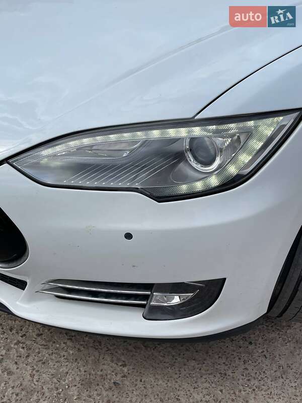 Ліфтбек Tesla Model S 2014 в Києві фото 7 Ліфтбек Tesla Model S 2014 в Києві