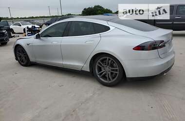 Лифтбек Tesla Model S 2014 в Червонограде