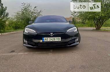 Лифтбек Tesla Model S 2020 в Кривом Роге