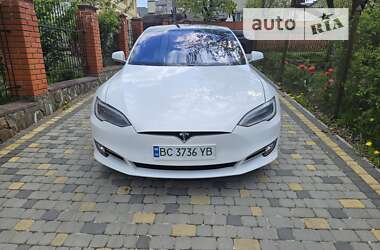 Tesla Model S 2018