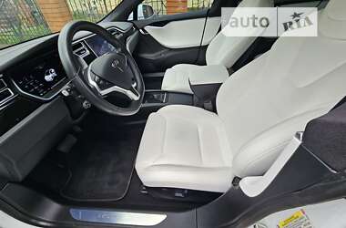 Лифтбек Tesla Model S 2018 в 