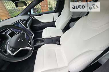 Лифтбек Tesla Model S 2018 в 