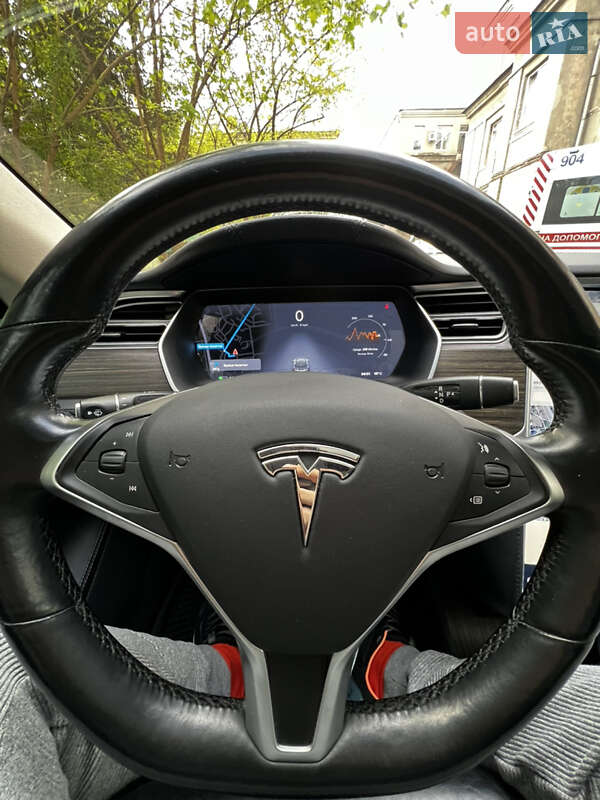 Ліфтбек Tesla Model S 2015 в Харкові