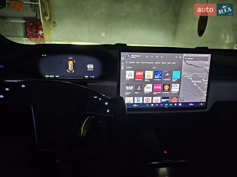 Лифтбек Tesla Model S 2022 в Черновцах