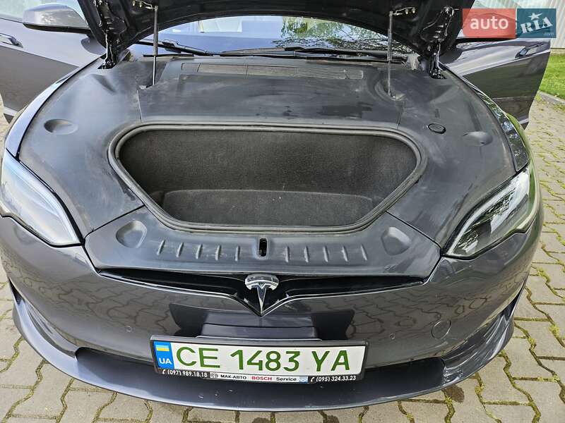 Лифтбек Tesla Model S 2022 в Черновцах