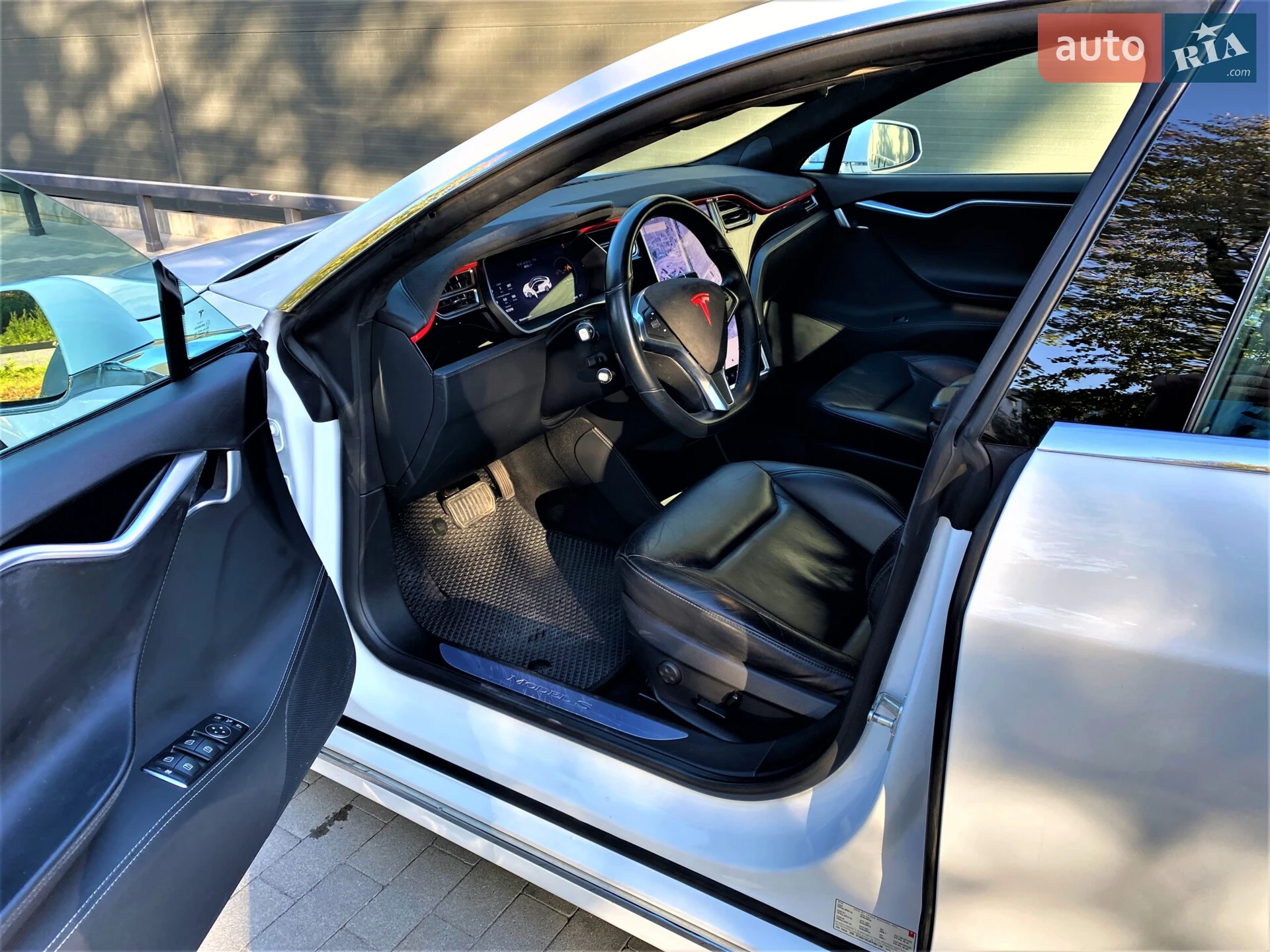2015 Tesla Model S - мініатюра 21