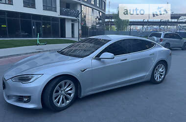 Ліфтбек Tesla Model S 2016 в Львові фото 9 Ліфтбек Tesla Model S 2016 в Львові