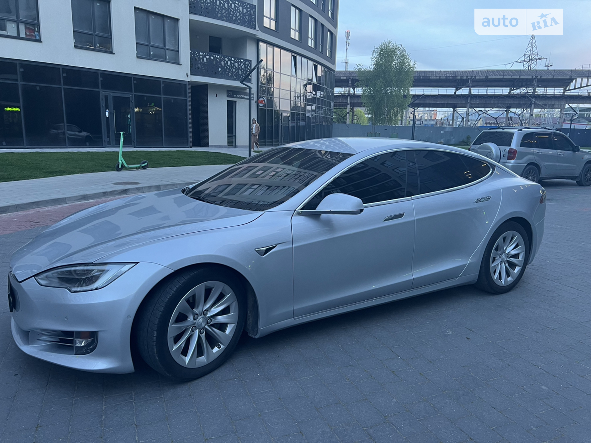 2016 Tesla Model S - мініатюра 9