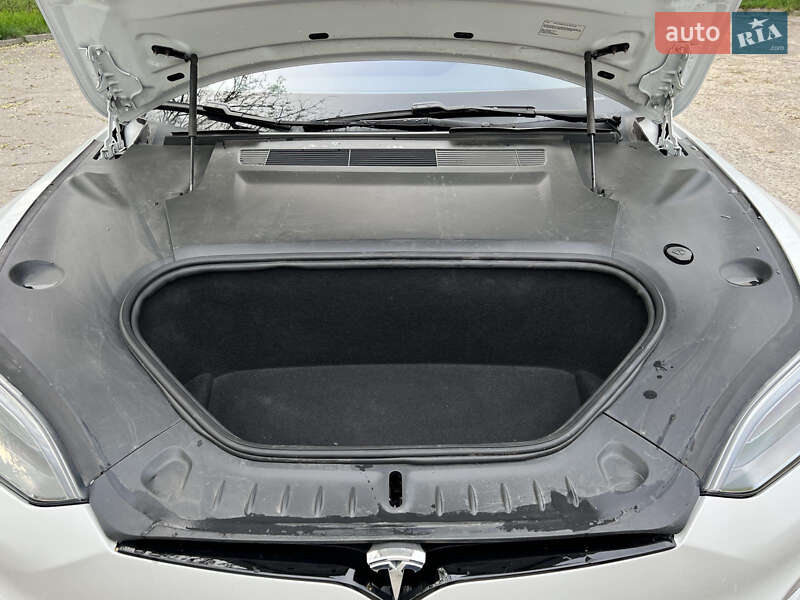 Ліфтбек Tesla Model S 2022 в Запоріжжі