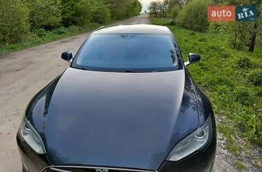 Tesla Model S 2014